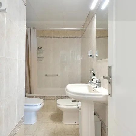 Apartman Charming Beachfront In Marina