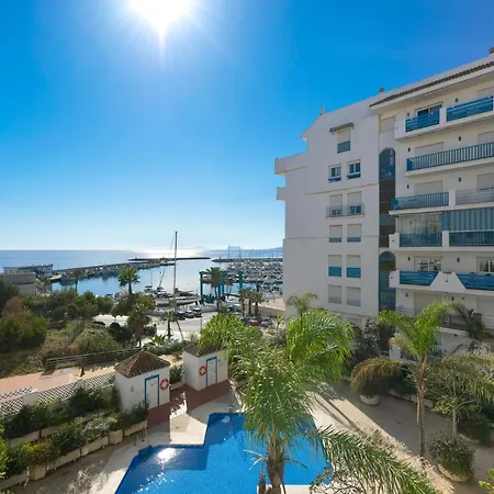 Charming Beachfront In Marina Apartman *